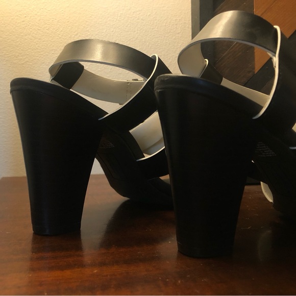 Christian Siriano for Payless size 11 open toed strapped high heel NWT - Picture 3 of 8